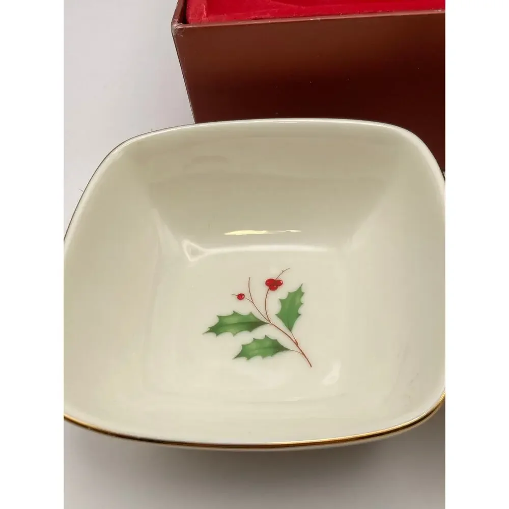 Lenox Holiday Holly Berry Dipping Bowls Set of 3 in Original Box *READ*